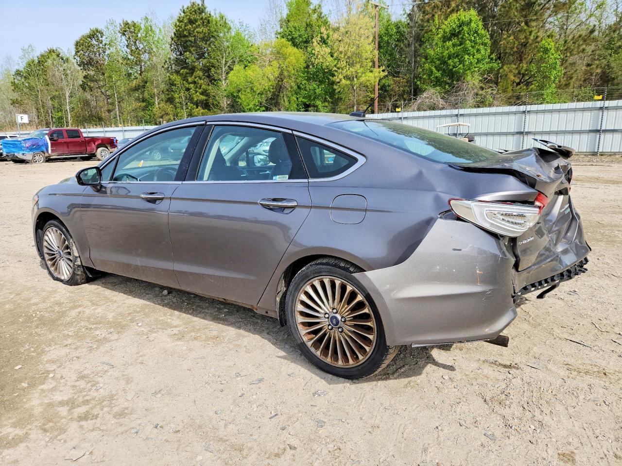 2013 Ford Fusion Titanium - Image 2