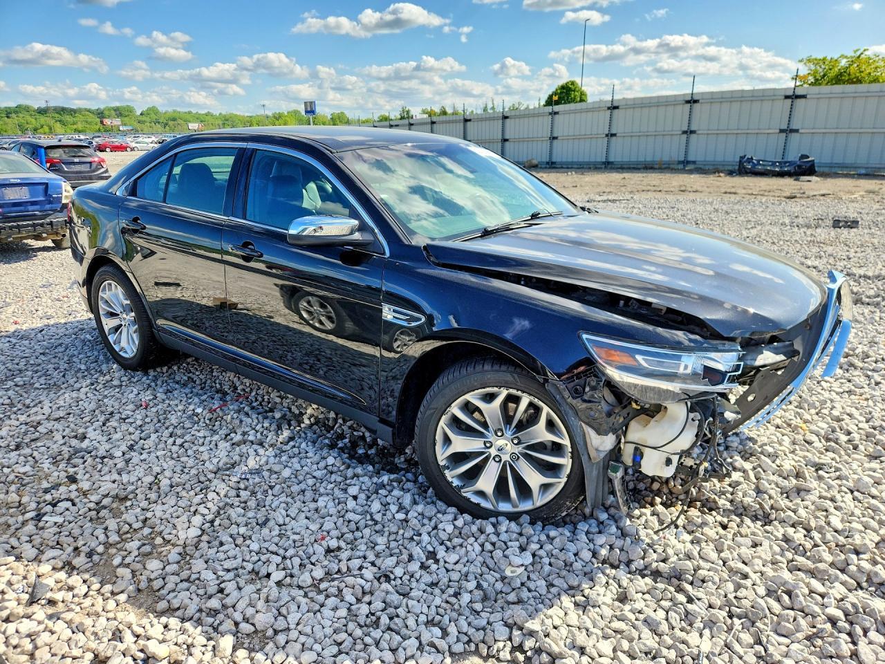 2019 Ford Taurus Limited - Фото 4