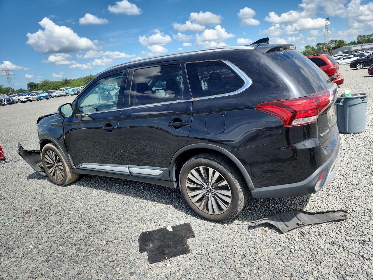 2020 Mitsubishi Outlander Se - Image 2