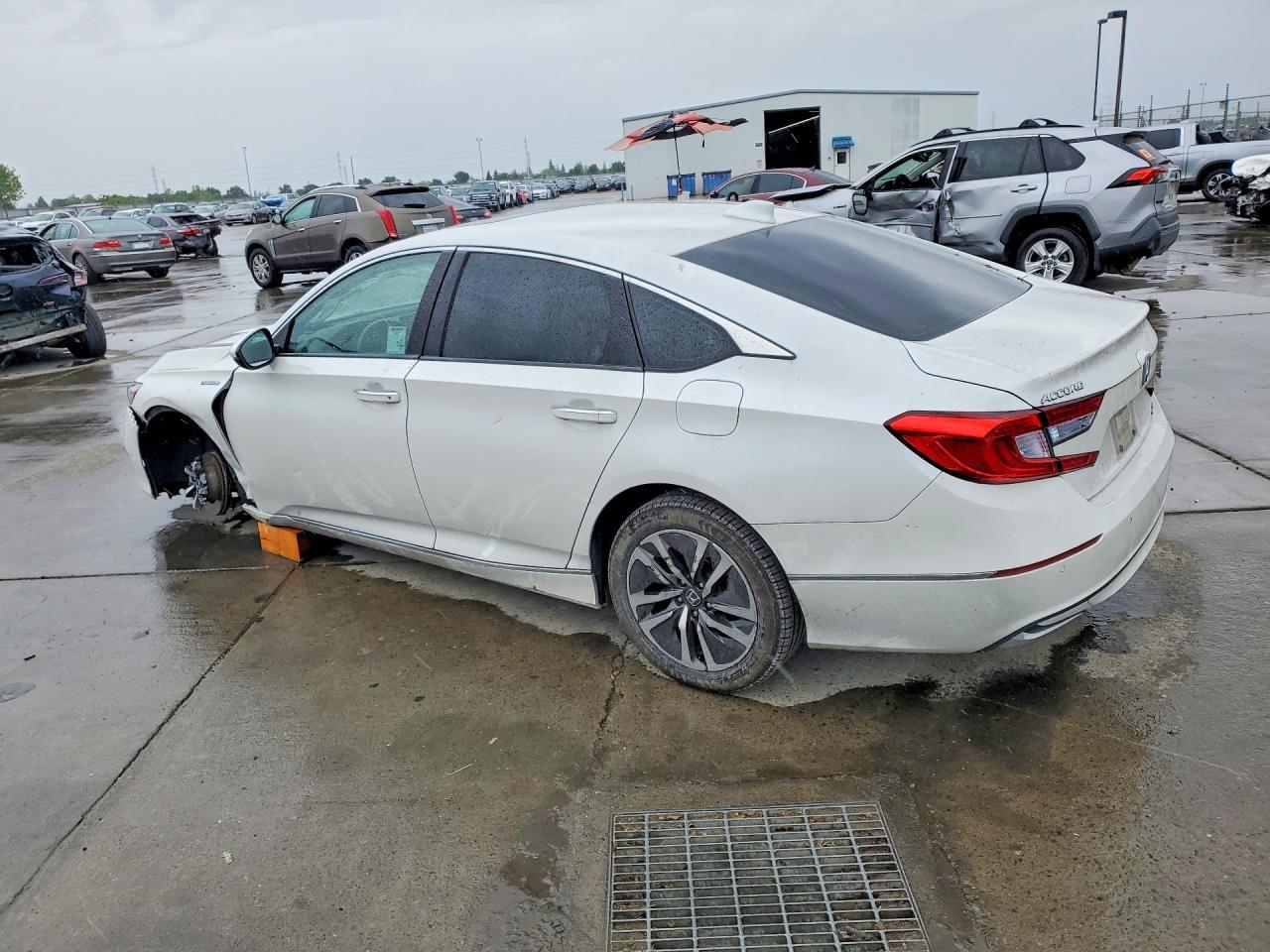 2019 Honda Accord Touring Hybrid - Фото 2