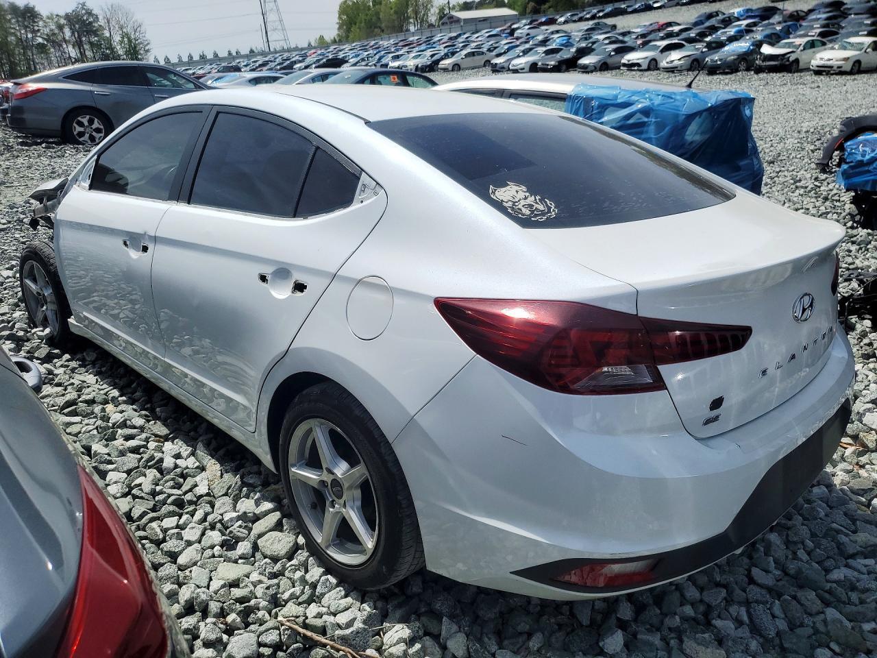 2020 Hyundai Elantra Se - Фото 2