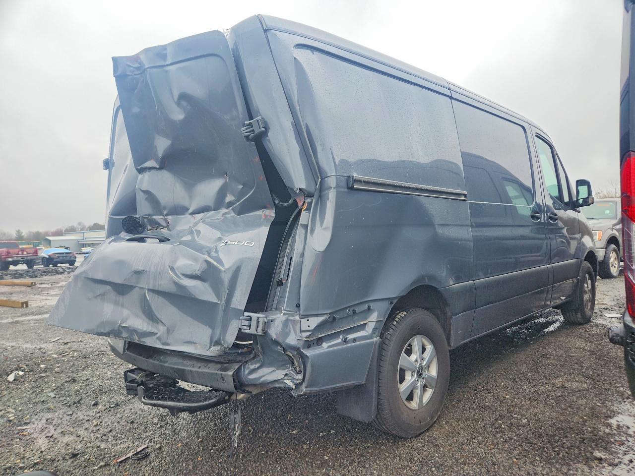 2024 Mercedes Benz Sprinter 2500 Delivery Van - Фото 3