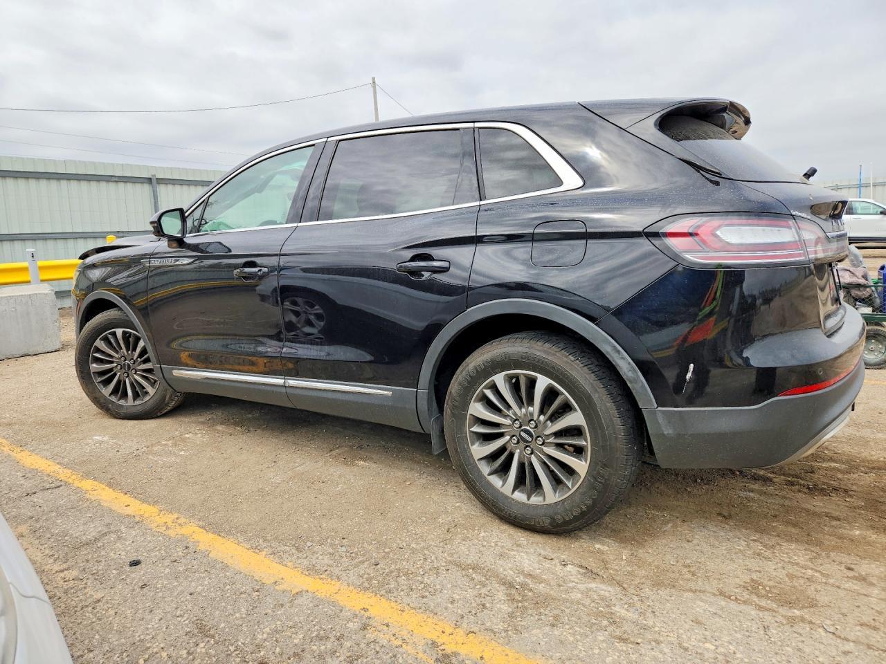 2019 Lincoln Nautilus Select - Image 2