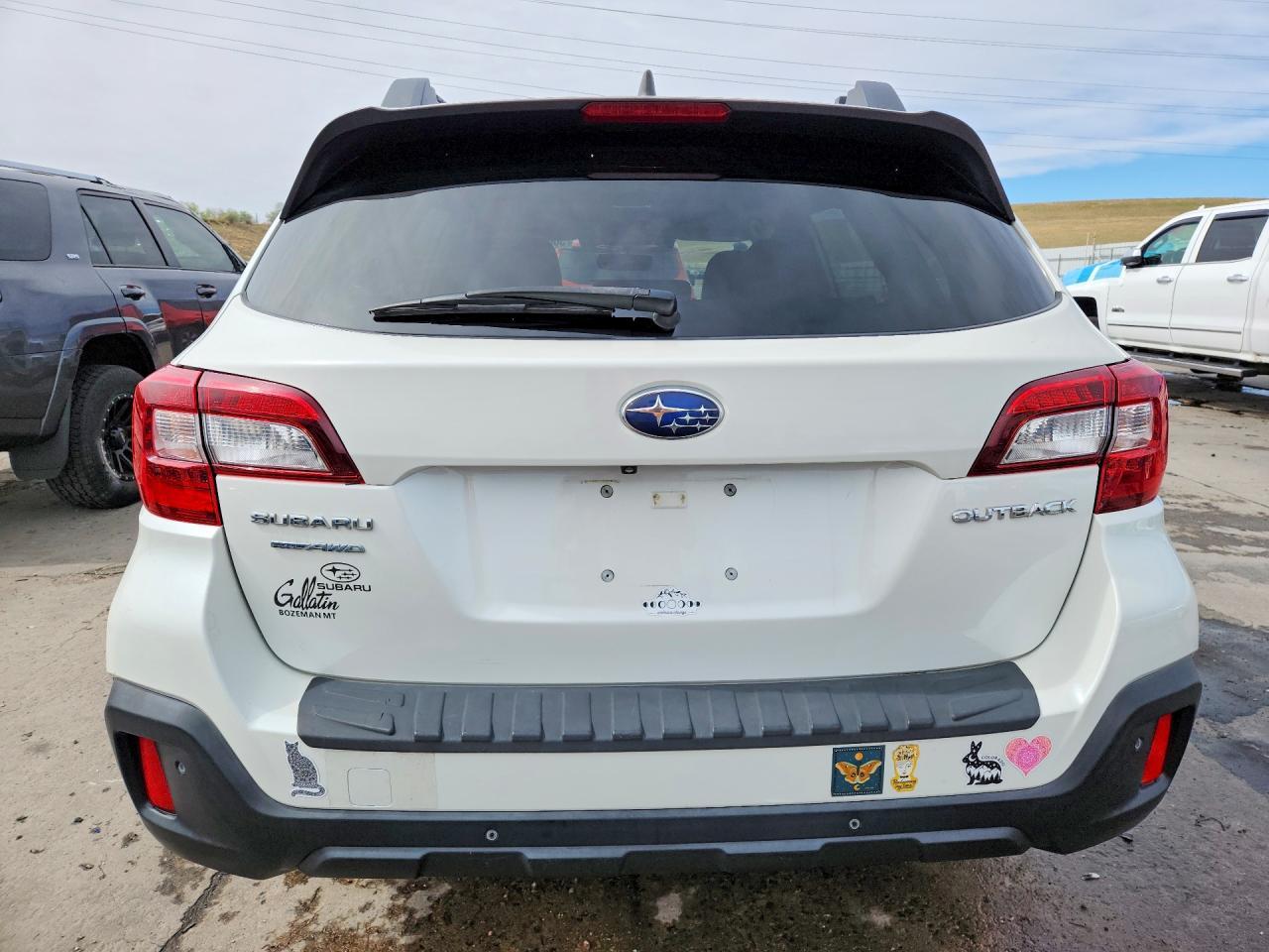 2018 Subaru Outback 2.5I Limited - Image 6