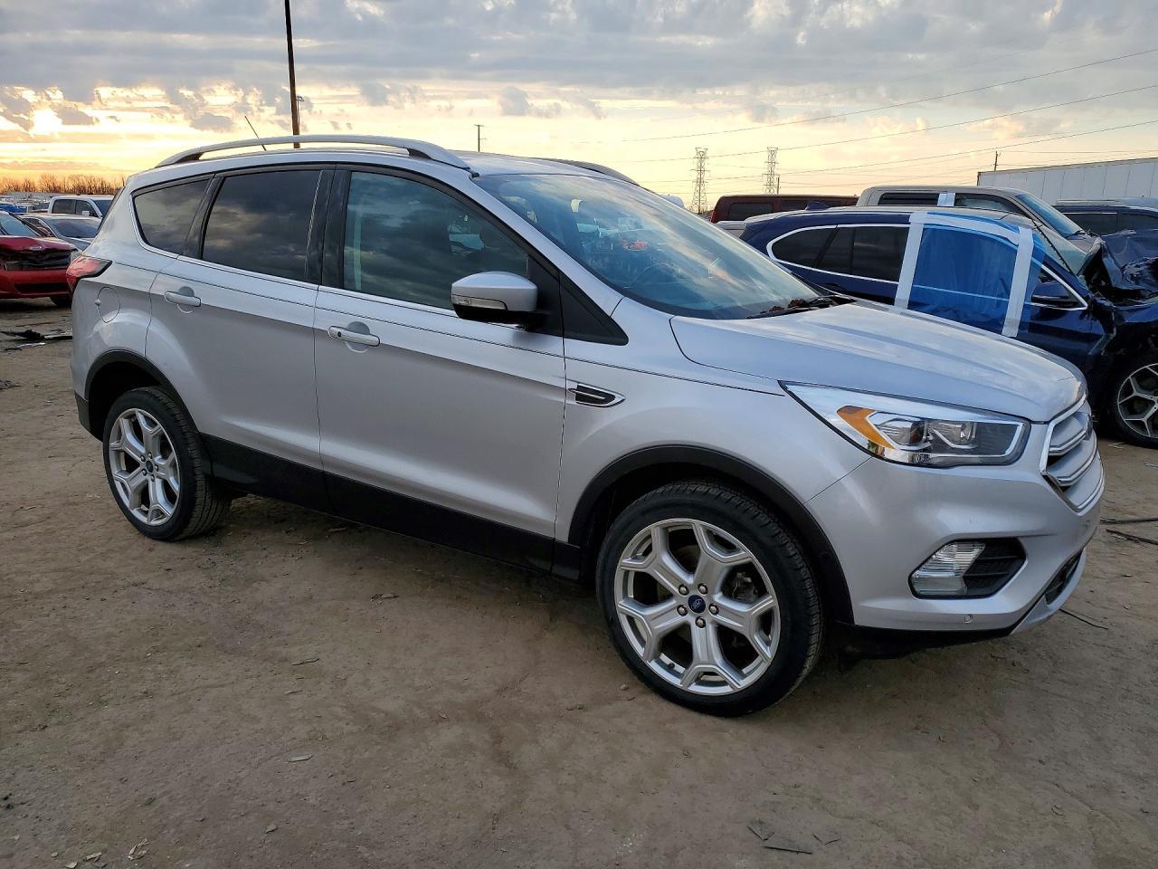 2019 Ford Escape Titanium - Фото 4