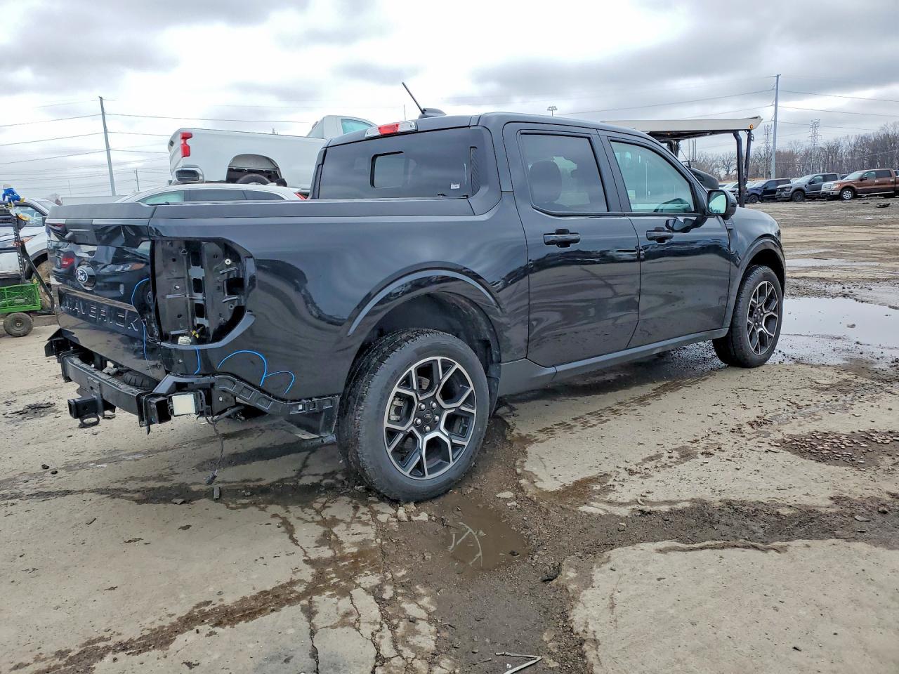 2025 Ford Maverick Lariat - Image 3