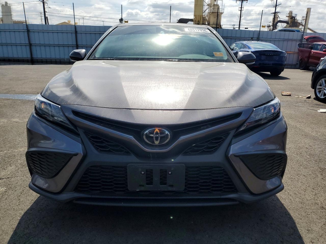 2023 Toyota Camry Se - Фото 5