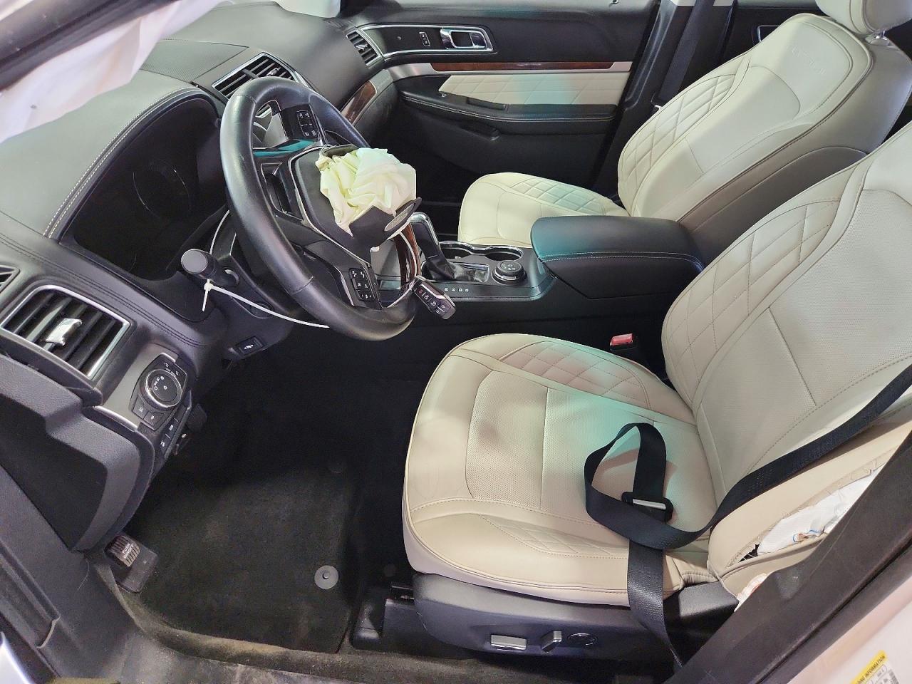 2016 Ford Explorer - Image 7