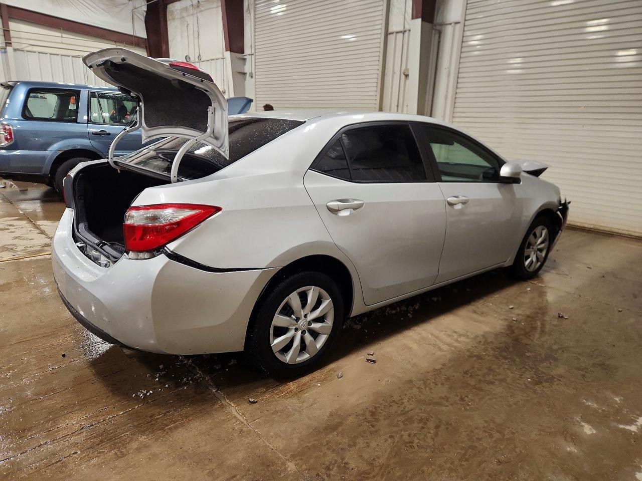 2014 Toyota Corolla Le - Фото 3
