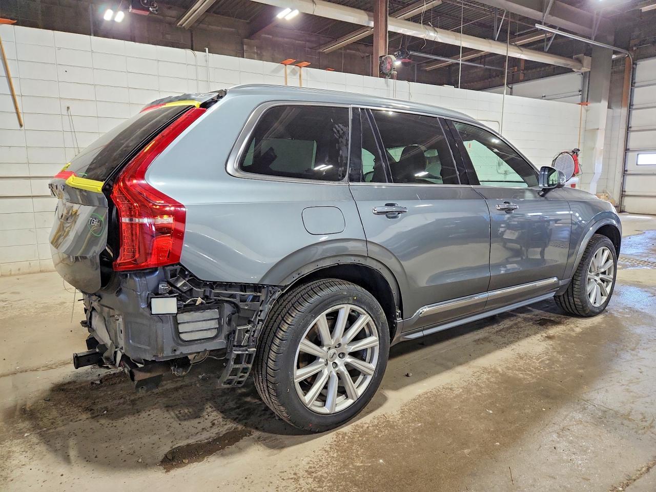 2017 Volvo Xc90 T8 - Image 3