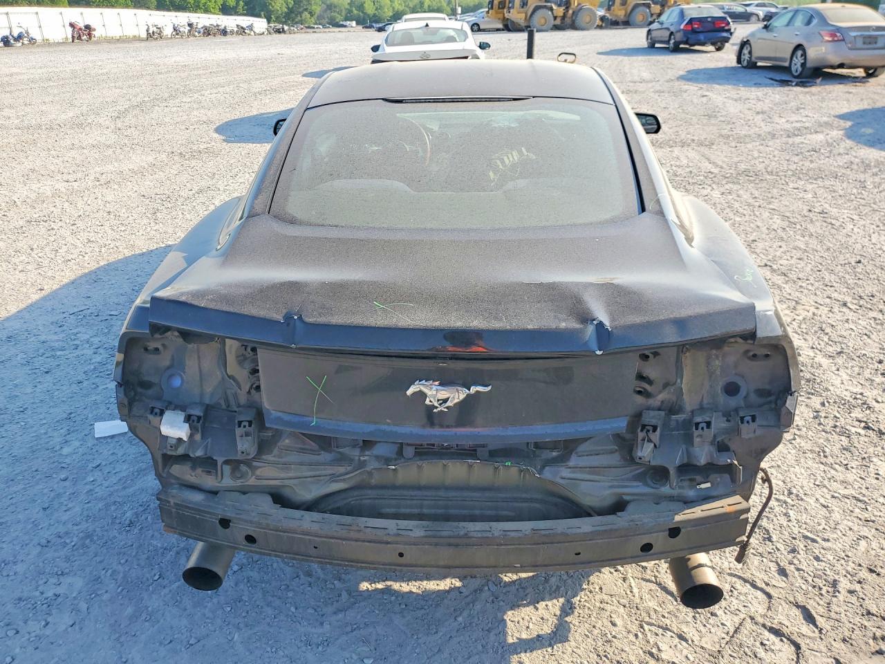2016 Ford Mustang - Image 6