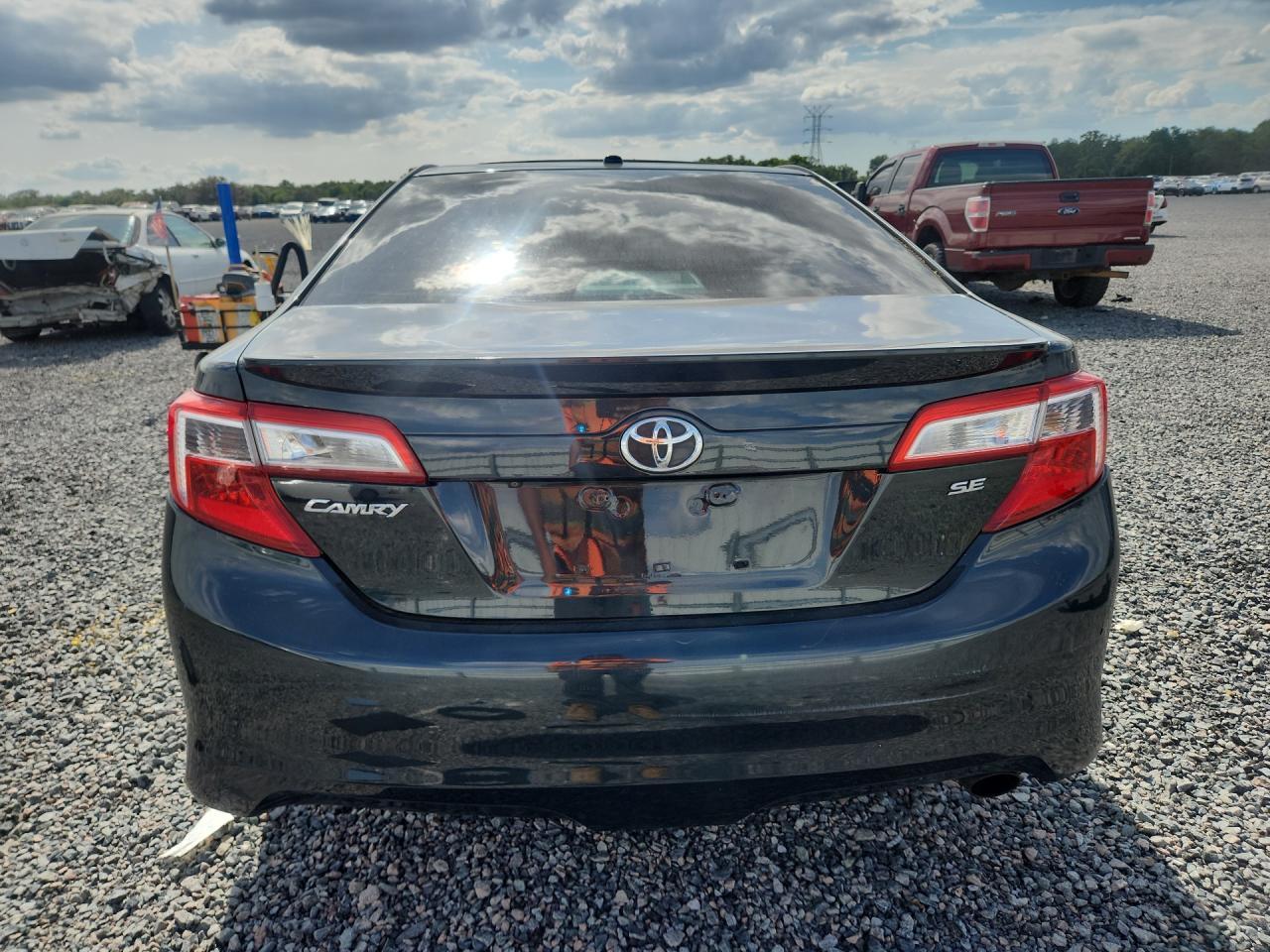2013 Toyota Camry Se - Фото 6