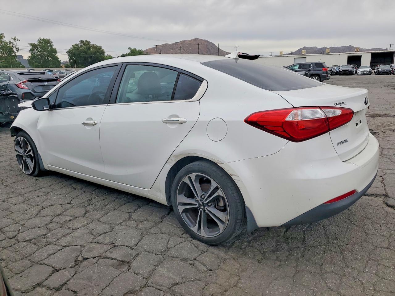2014 Kia Forte Ex - Image 2