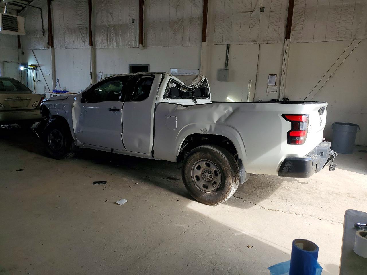 2024 Nissan Frontier S - Фото 2