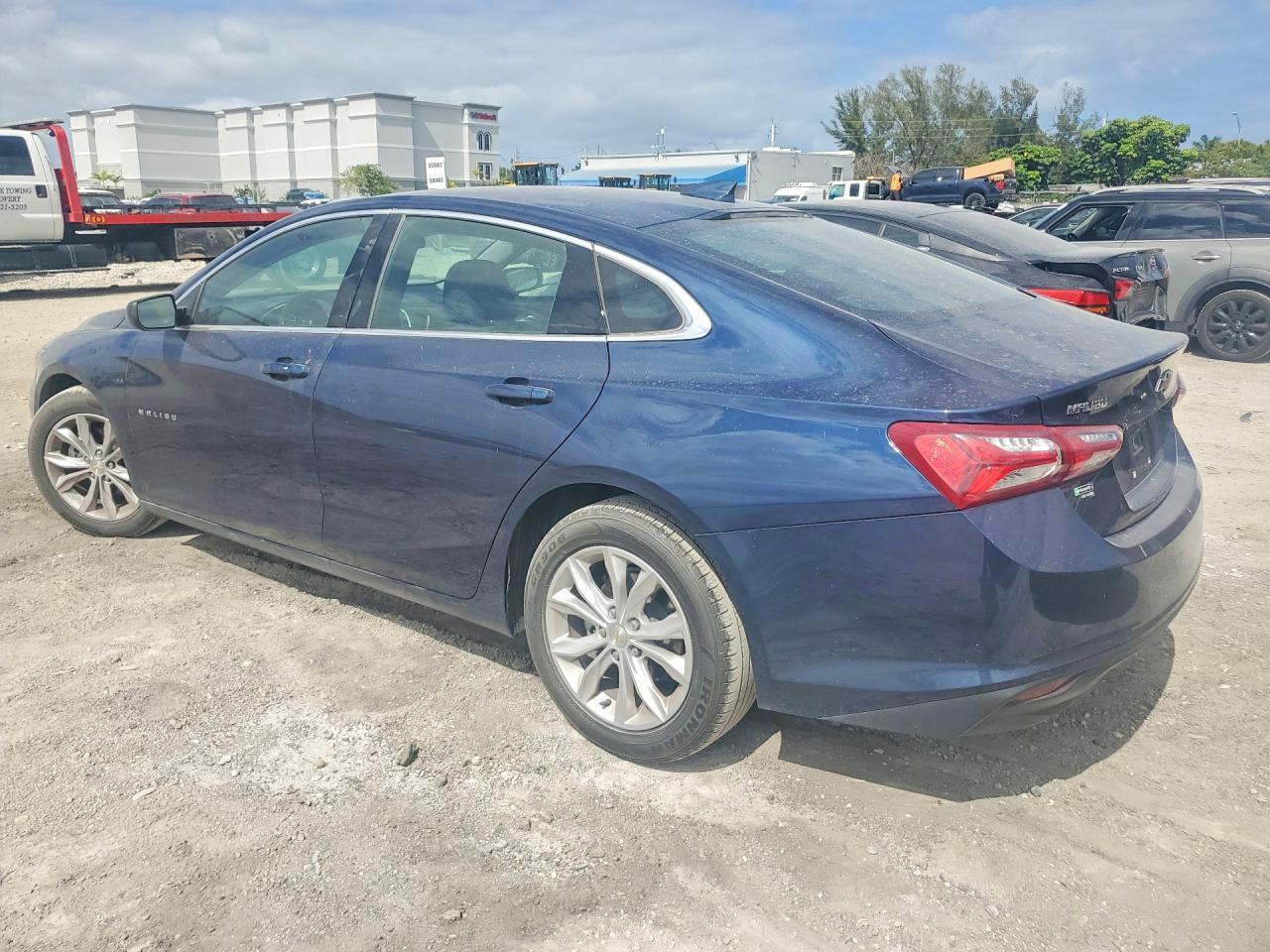 2022 Chevrolet Malibu Lt - Фото 2