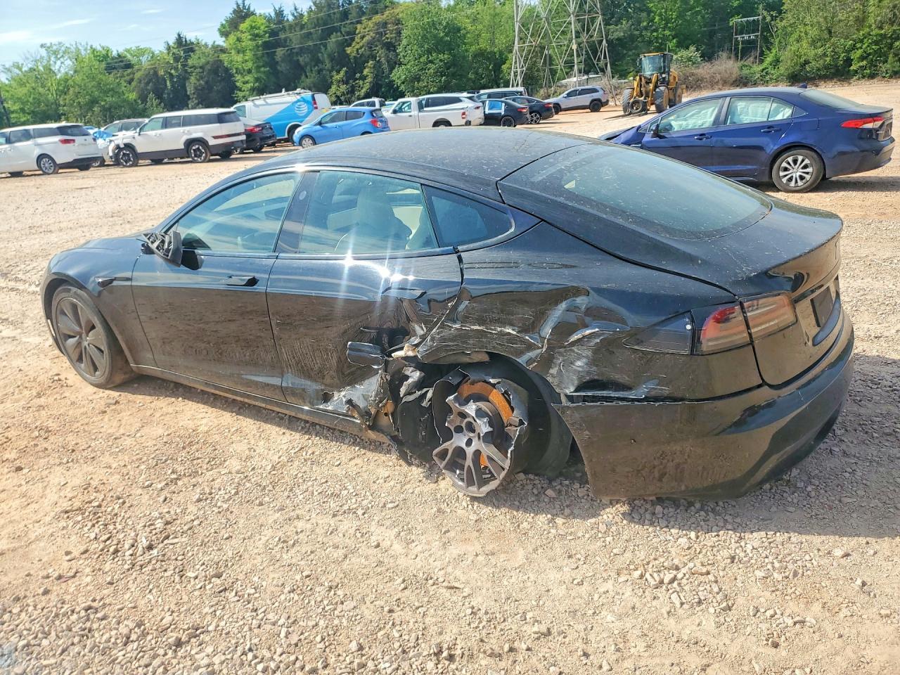 2022 Tesla Model S - Image 2