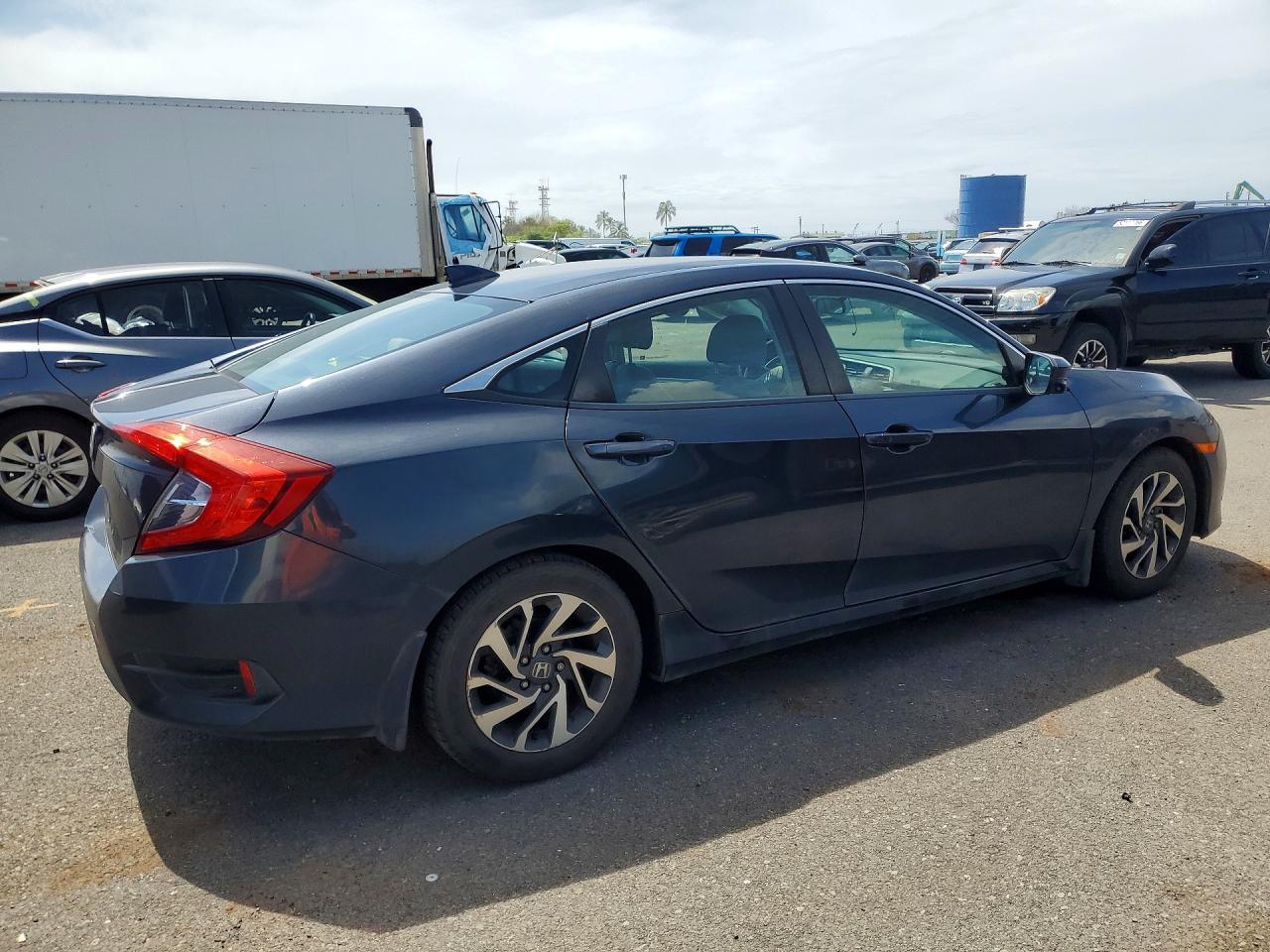 2017 Honda Civic Ex - Image 3