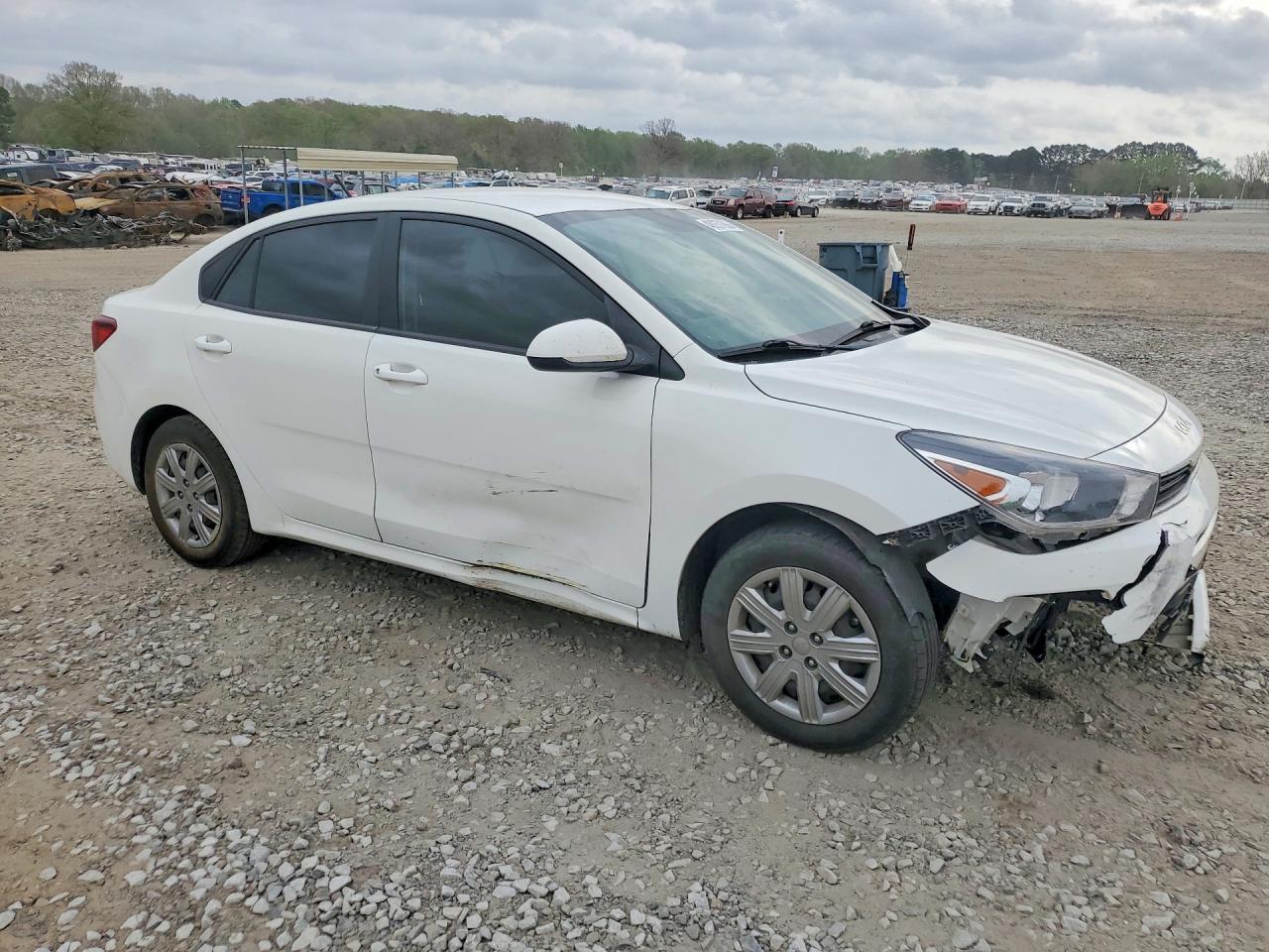 2022 Kia Rio Lx - Image 4