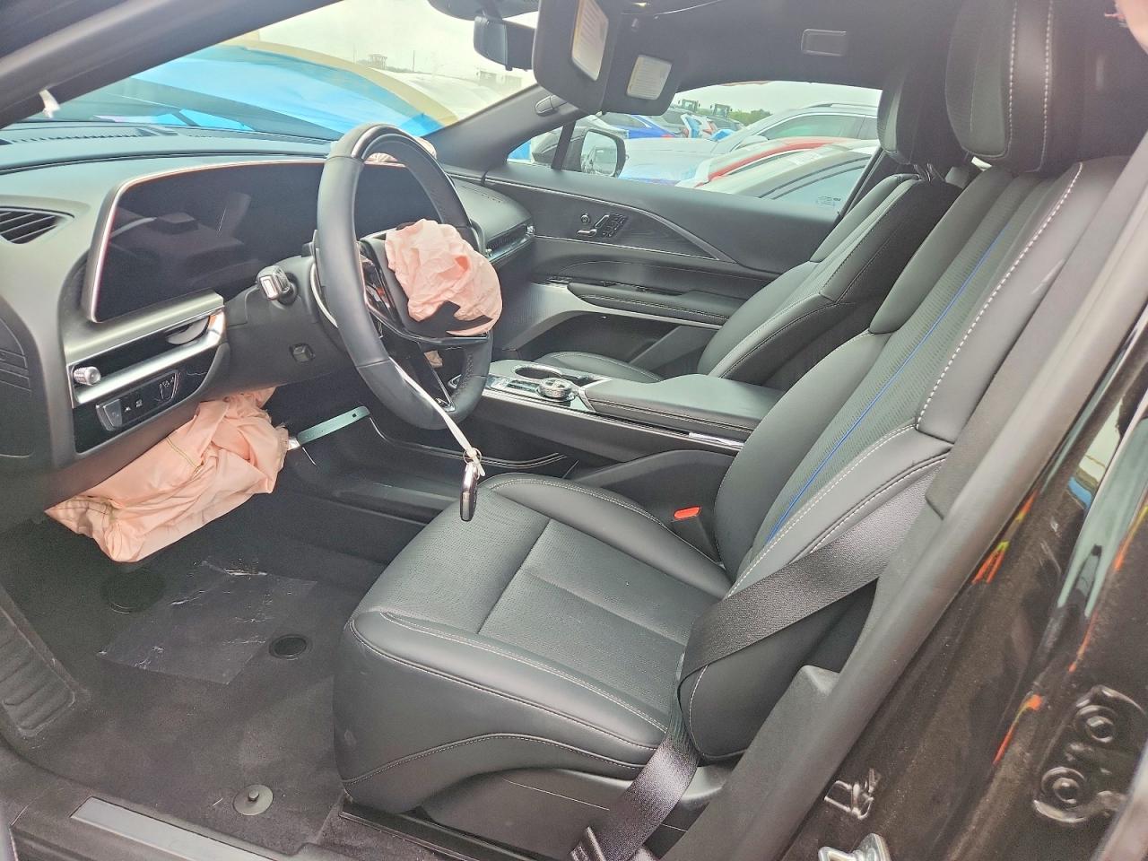 2026 Cadillac Lyriq Premium Luxury - Фото 7