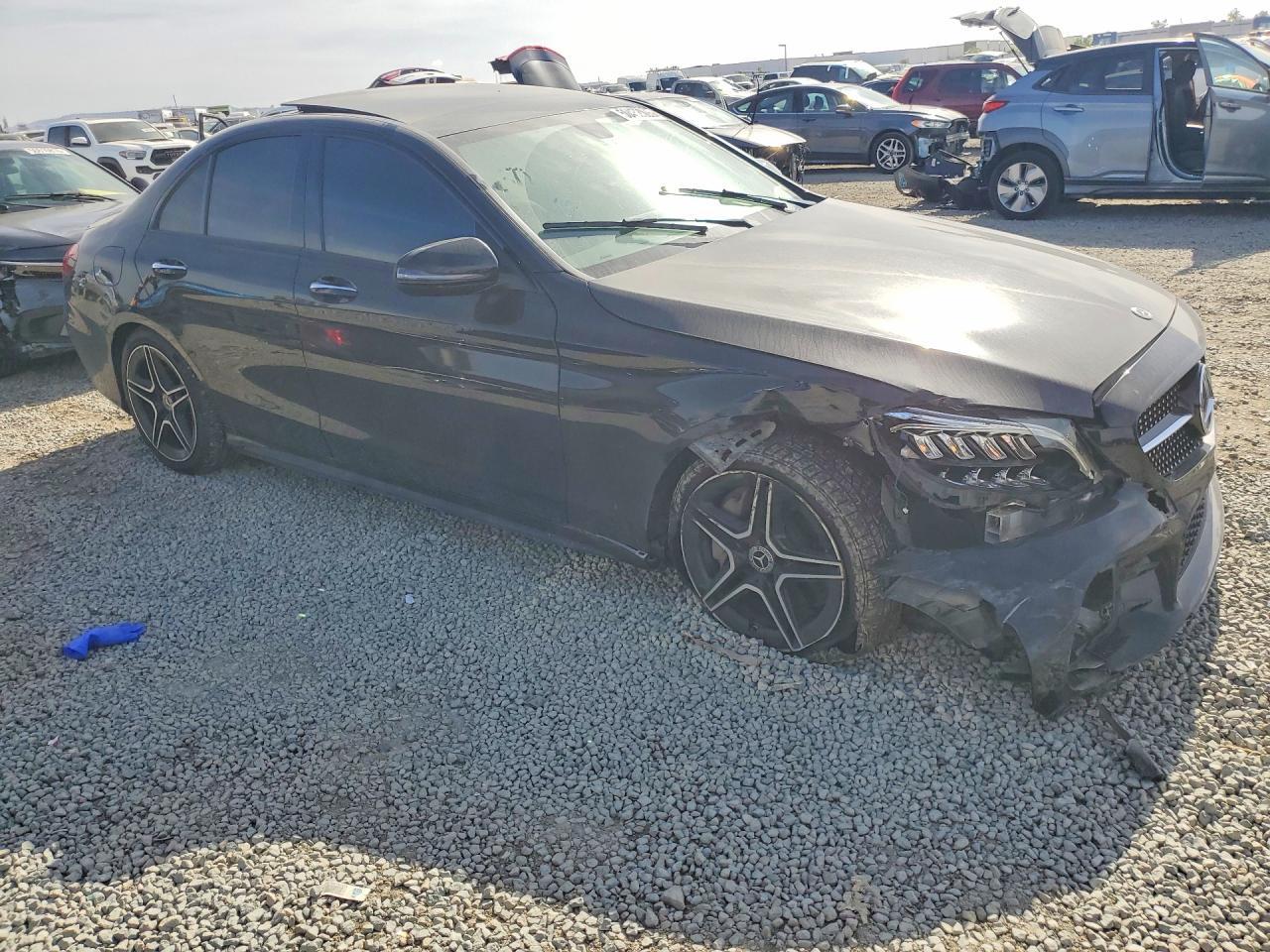 2020 Mercedes-Benz C 300 - Фото 4