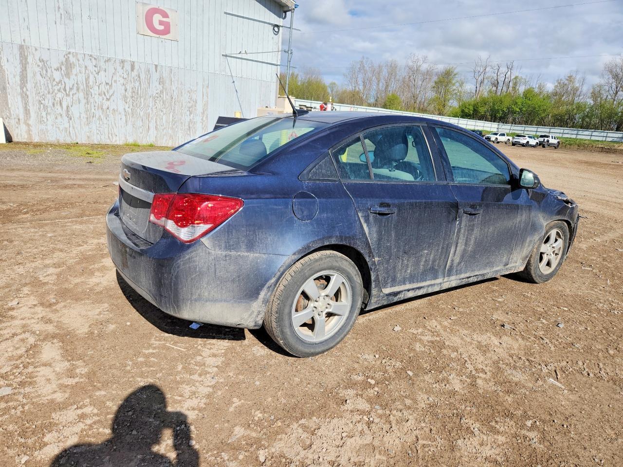 2014 Chevrolet Cruze Ls - Image 3
