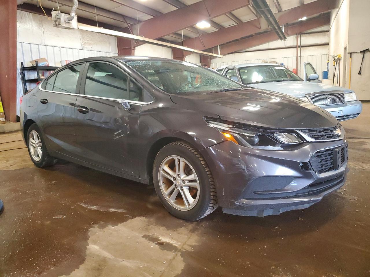 2017 Chevrolet Cruze Lt - Фото 4
