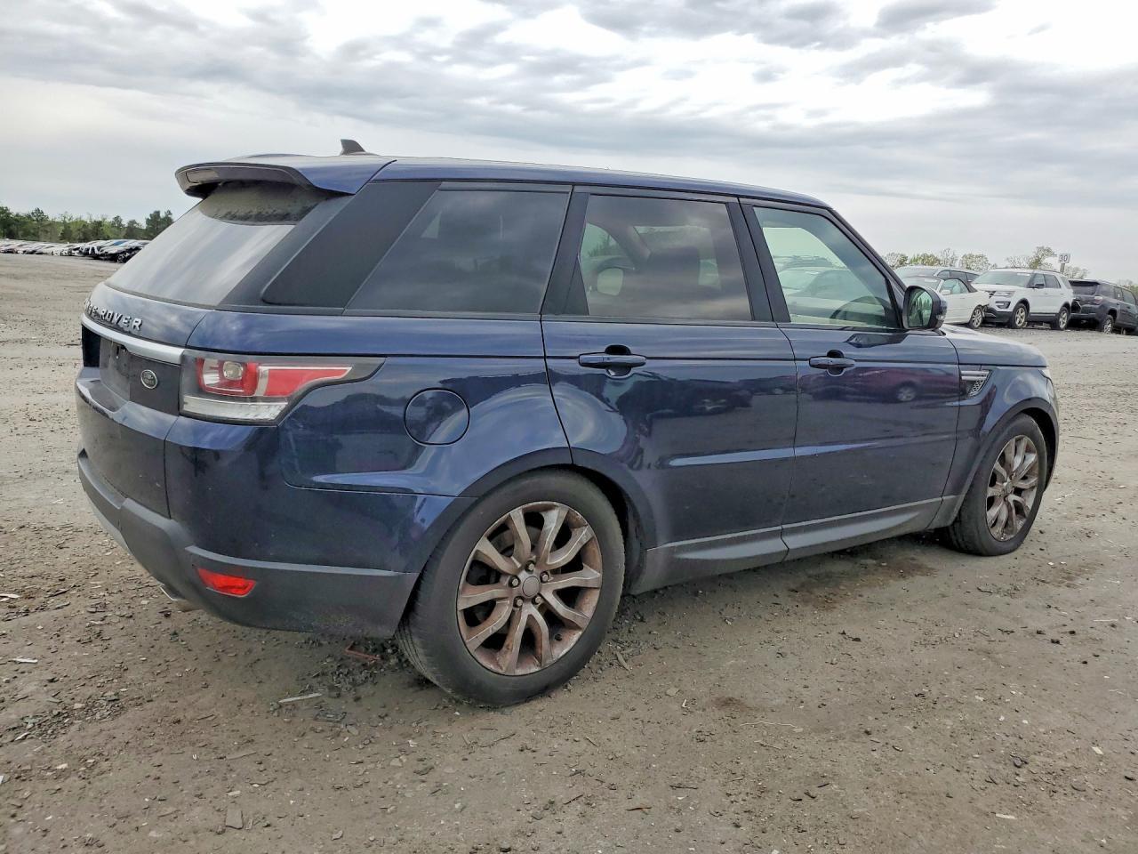 2016 Land Rover Range Rover Sport Hse - Image 3