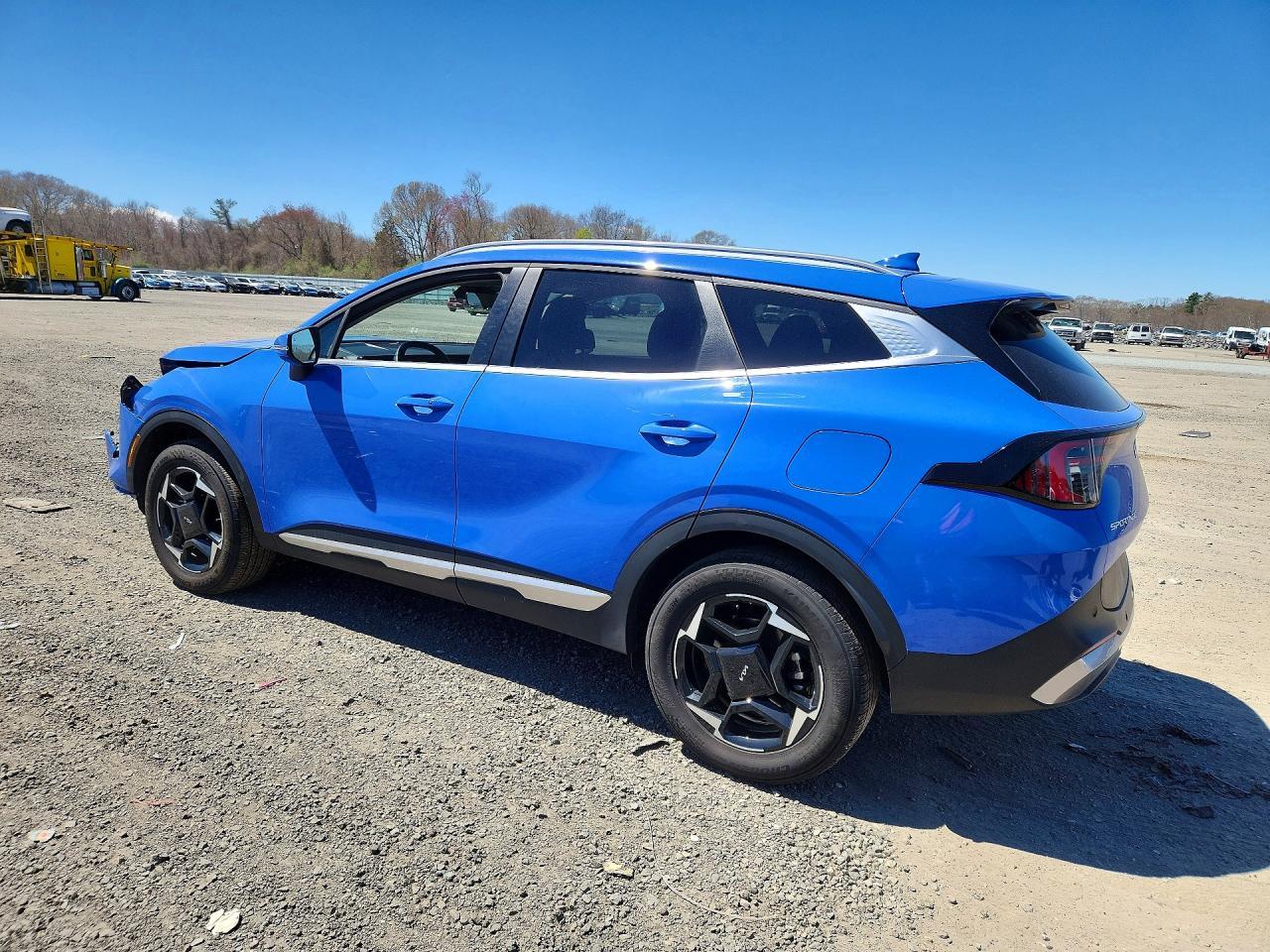 2026 Kia Sportage Ex - Image 2