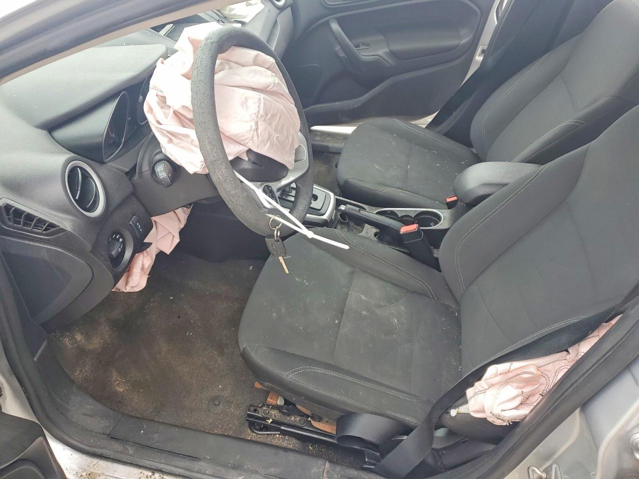 2017 Ford Fiesta Se - Image 7