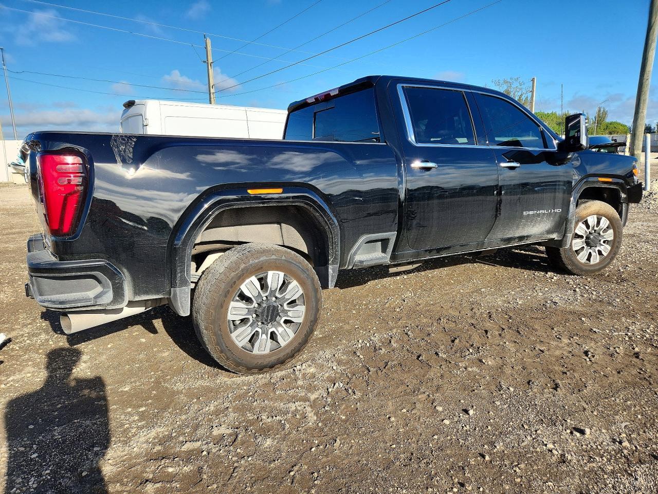 2025 GMC Sierra K2500 Denali - Фото 3