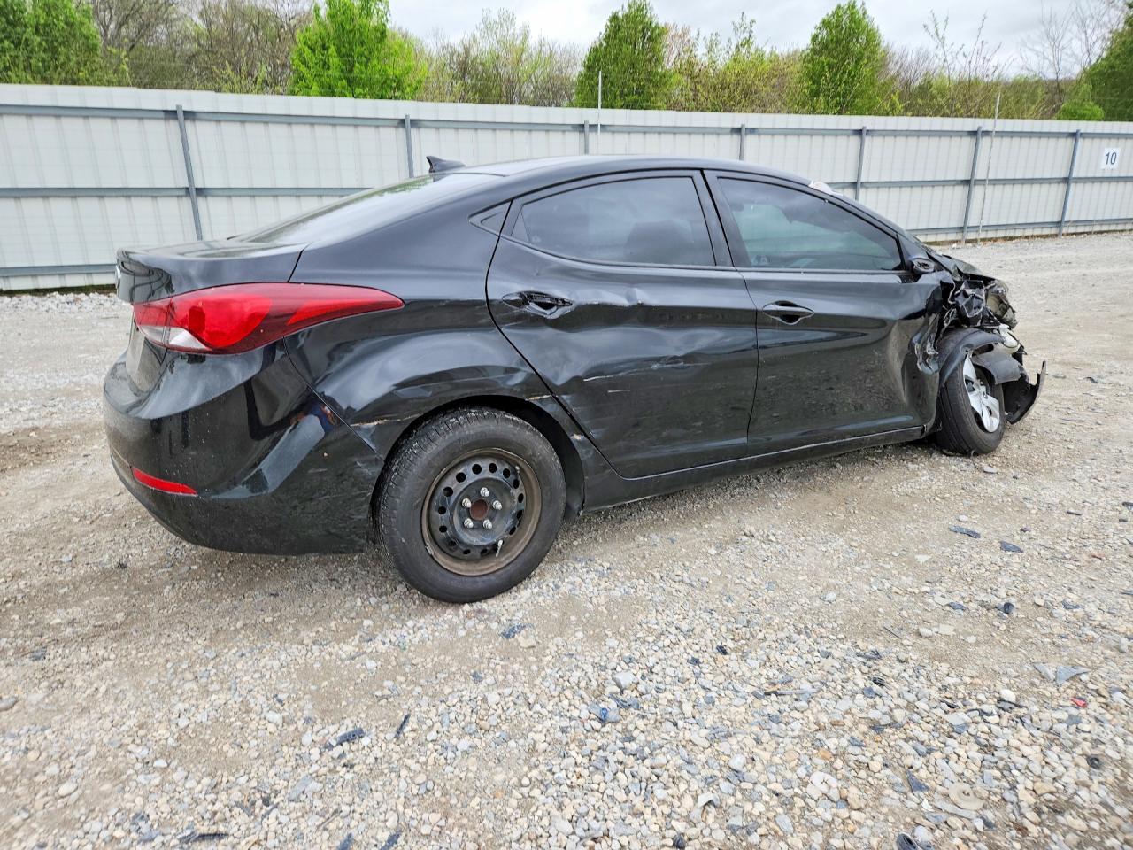 2016 Hyundai Elantra Se - Image 3