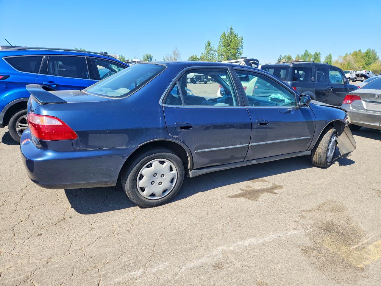 2000 Honda Accord Lx - Image 3