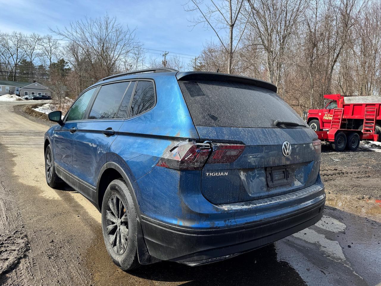 2020 Volkswagen Tiguan S - Фото 3