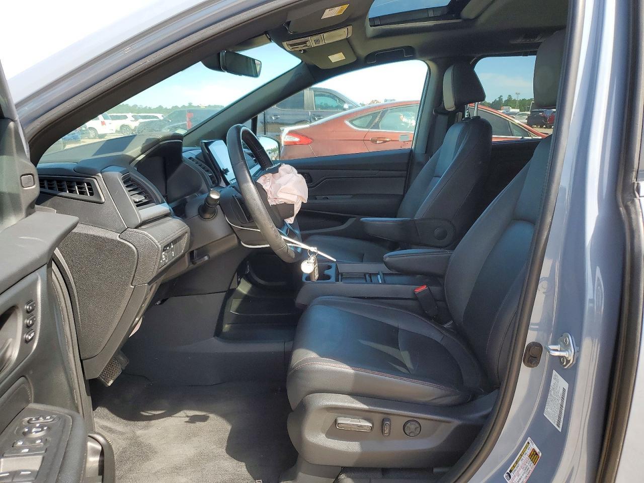 2023 Honda Odyssey Sport-L - Image 7