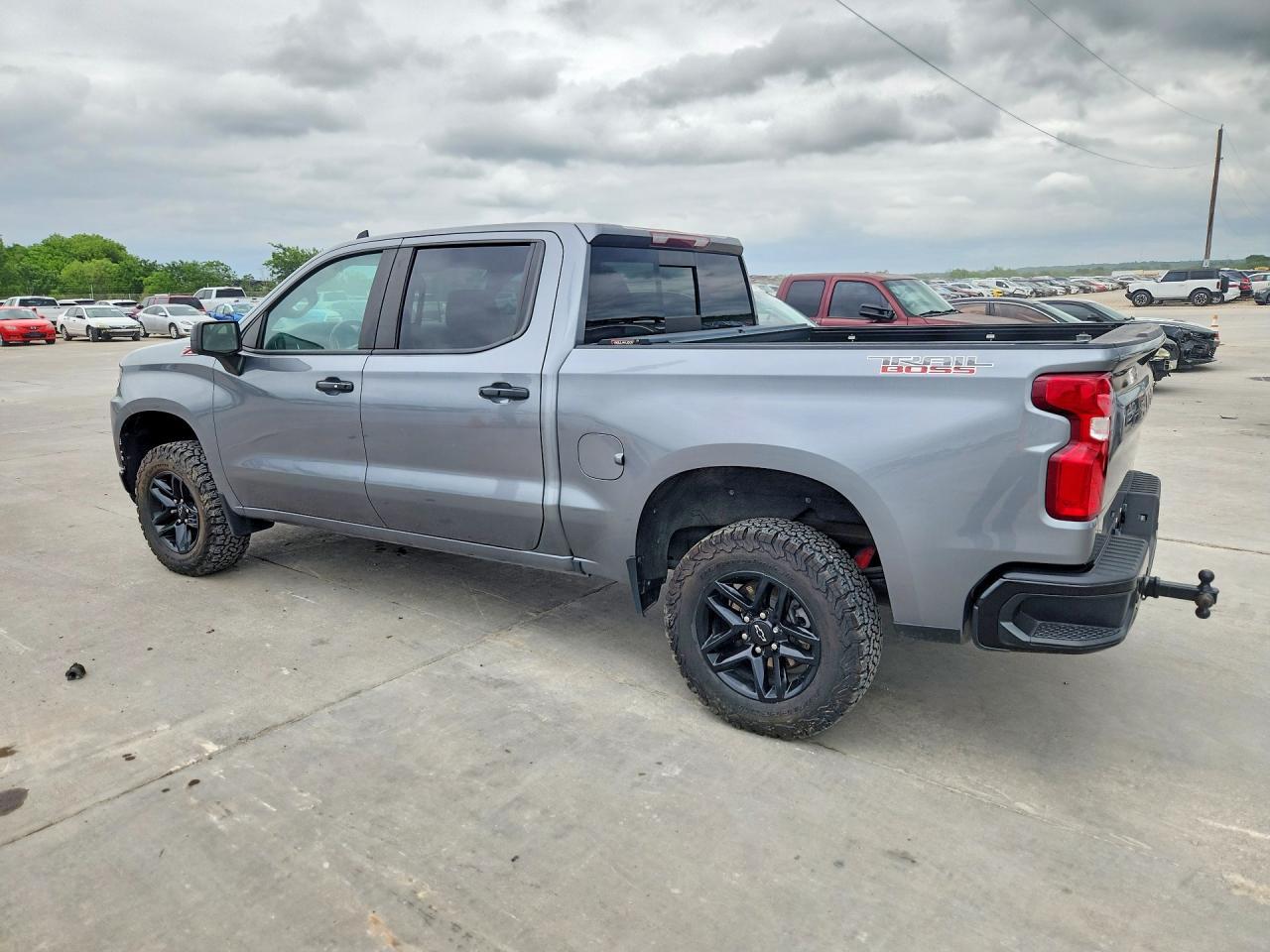 2021 Chevrolet Silverado K1500 Lt Trail Boss - Фото 2