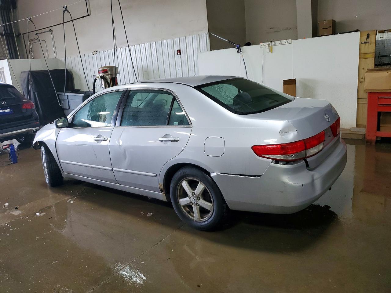 2004 Honda Accord Ex - Image 2