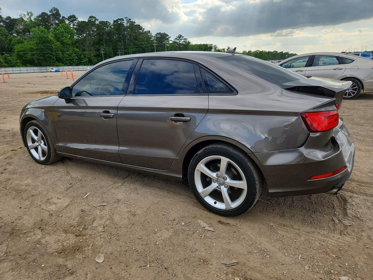 2015 Audi A3 Premium - Фото 2