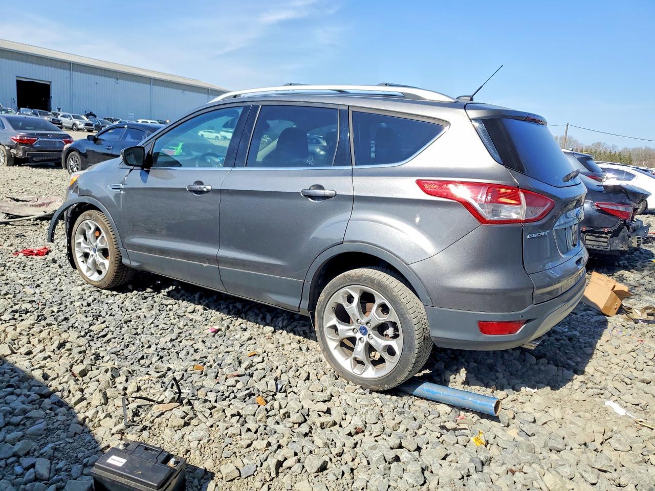 2014 Ford Escape Titanium - Фото 2