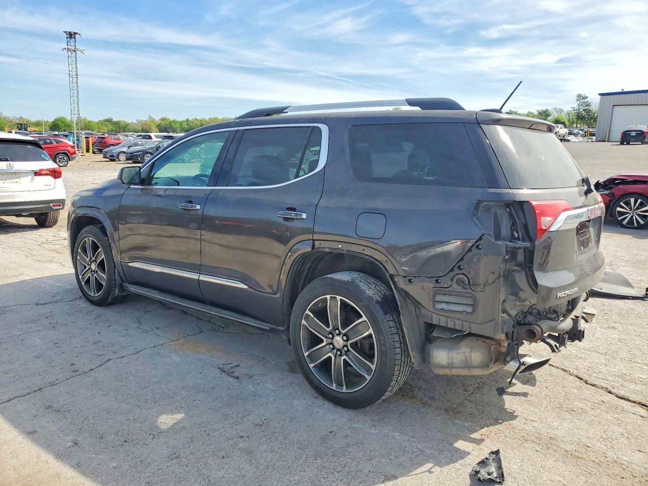 2018 GMC Acadia Denali - Image 2