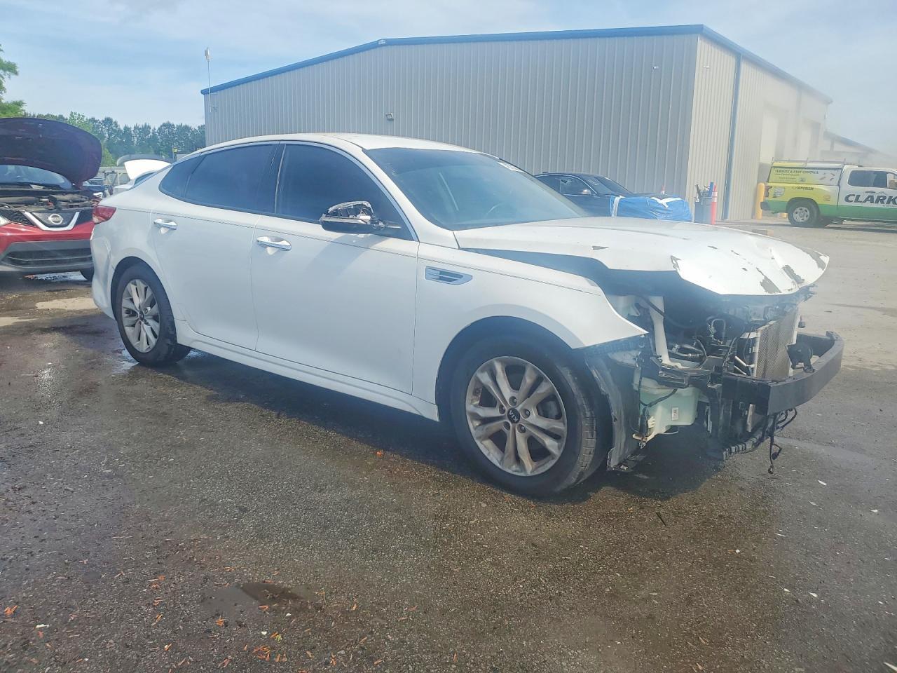 2016 Kia Optima Ex - Image 4