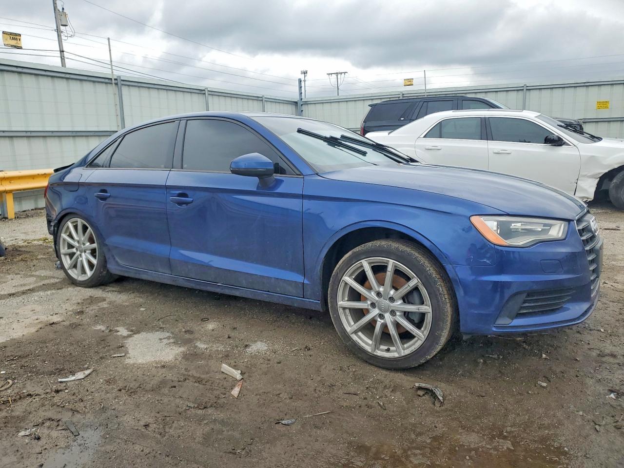 2016 Audi A3 Premium - Image 4