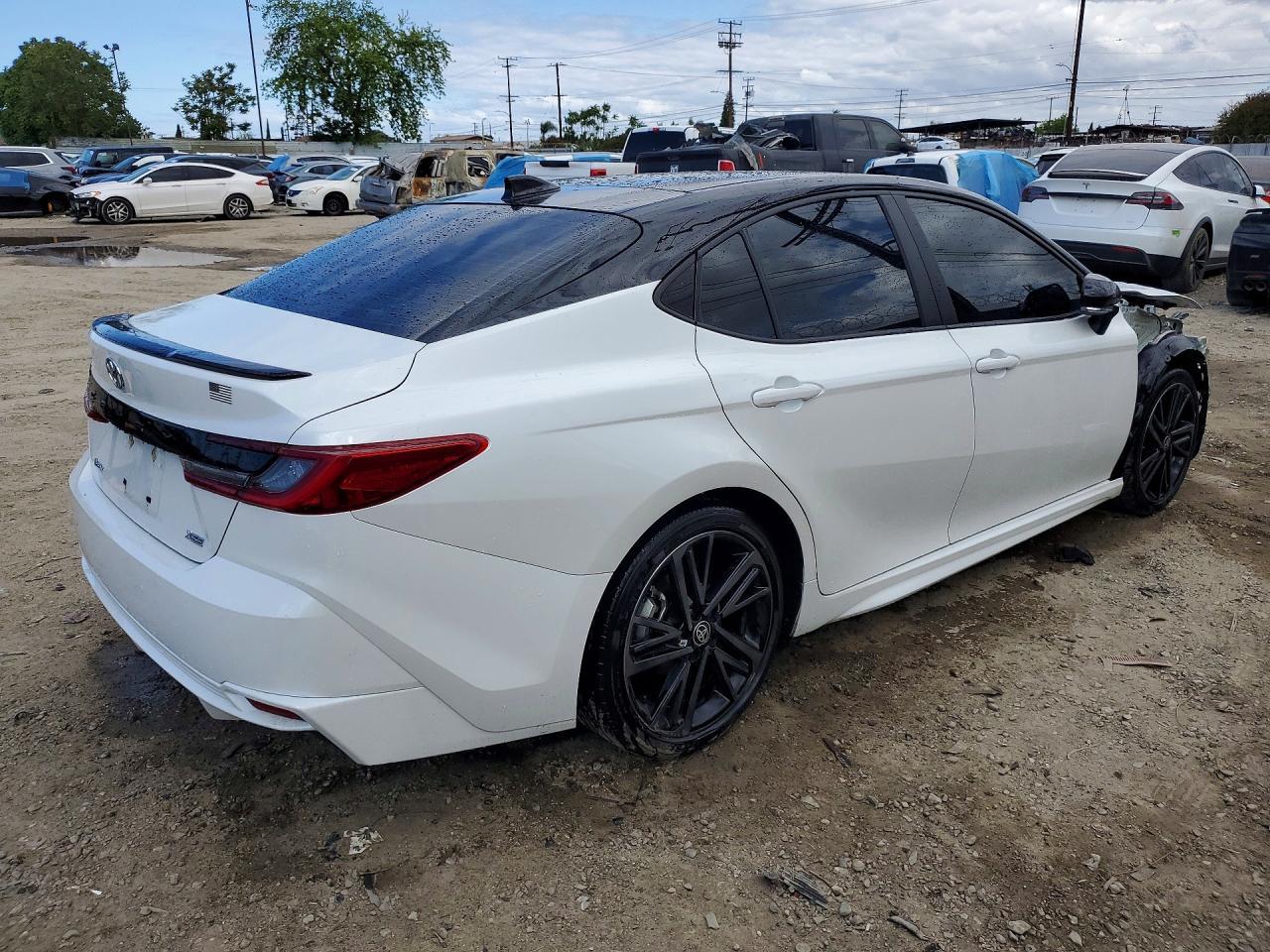 2025 Toyota Camry Xse - Фото 3