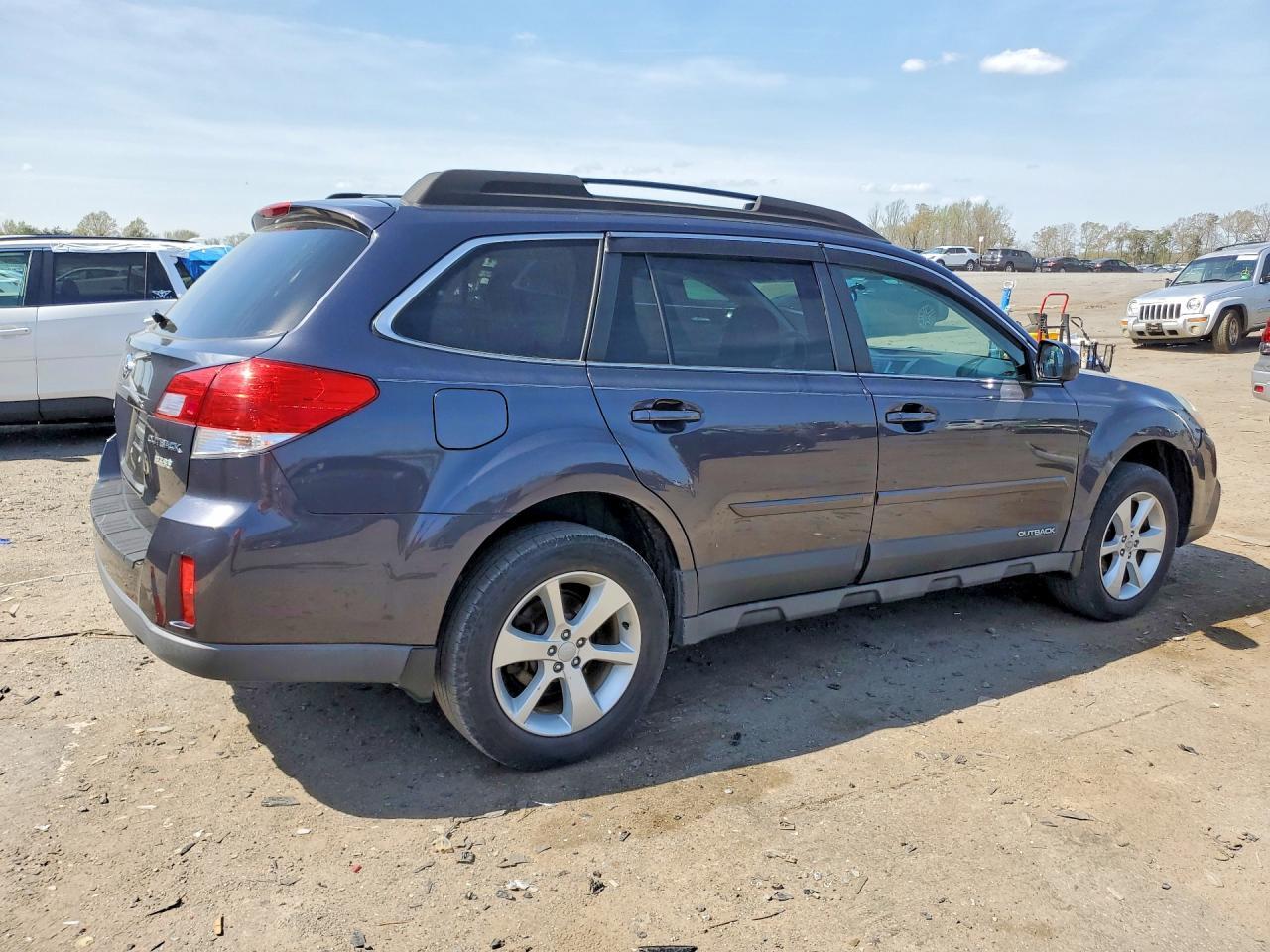 2013 Subaru Outback 2.5I Premium - Фото 3