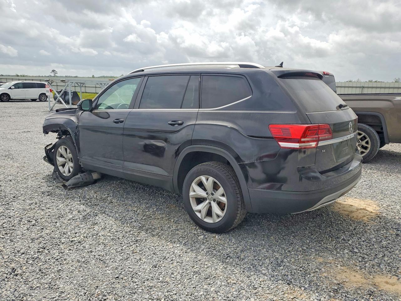 2019 Volkswagen Atlas Se - Image 2