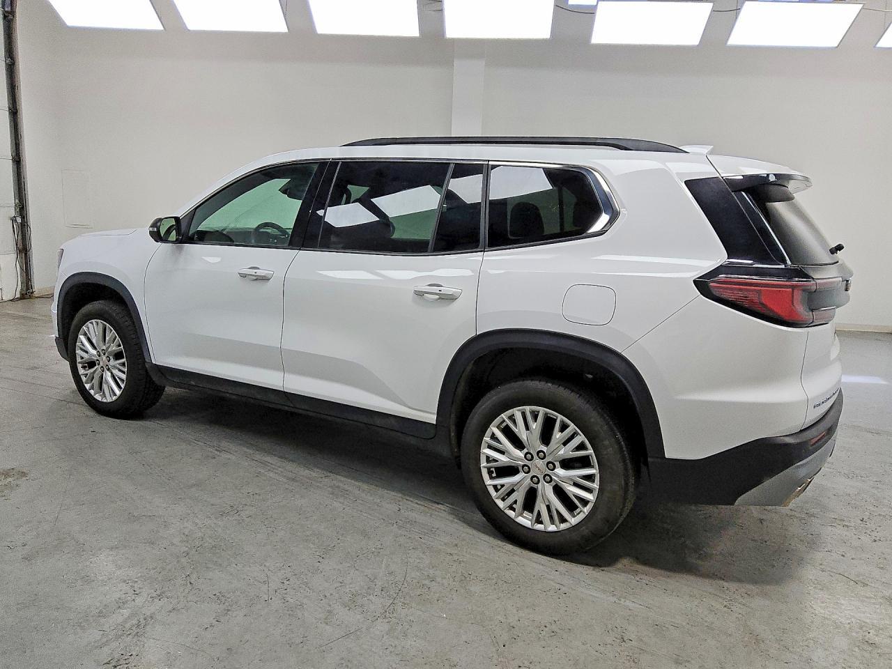 2024 GMC Acadia Uplevel - Image 2