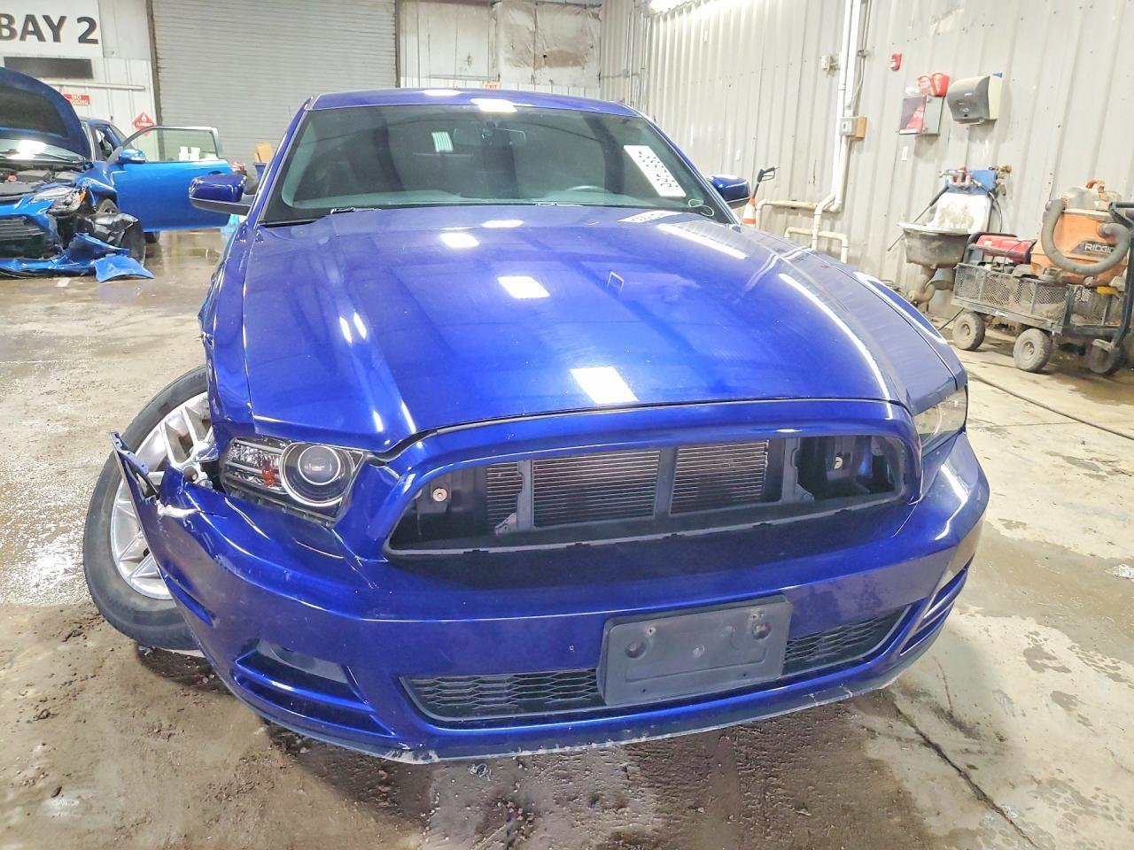 2014 Ford Mustang - Image 5