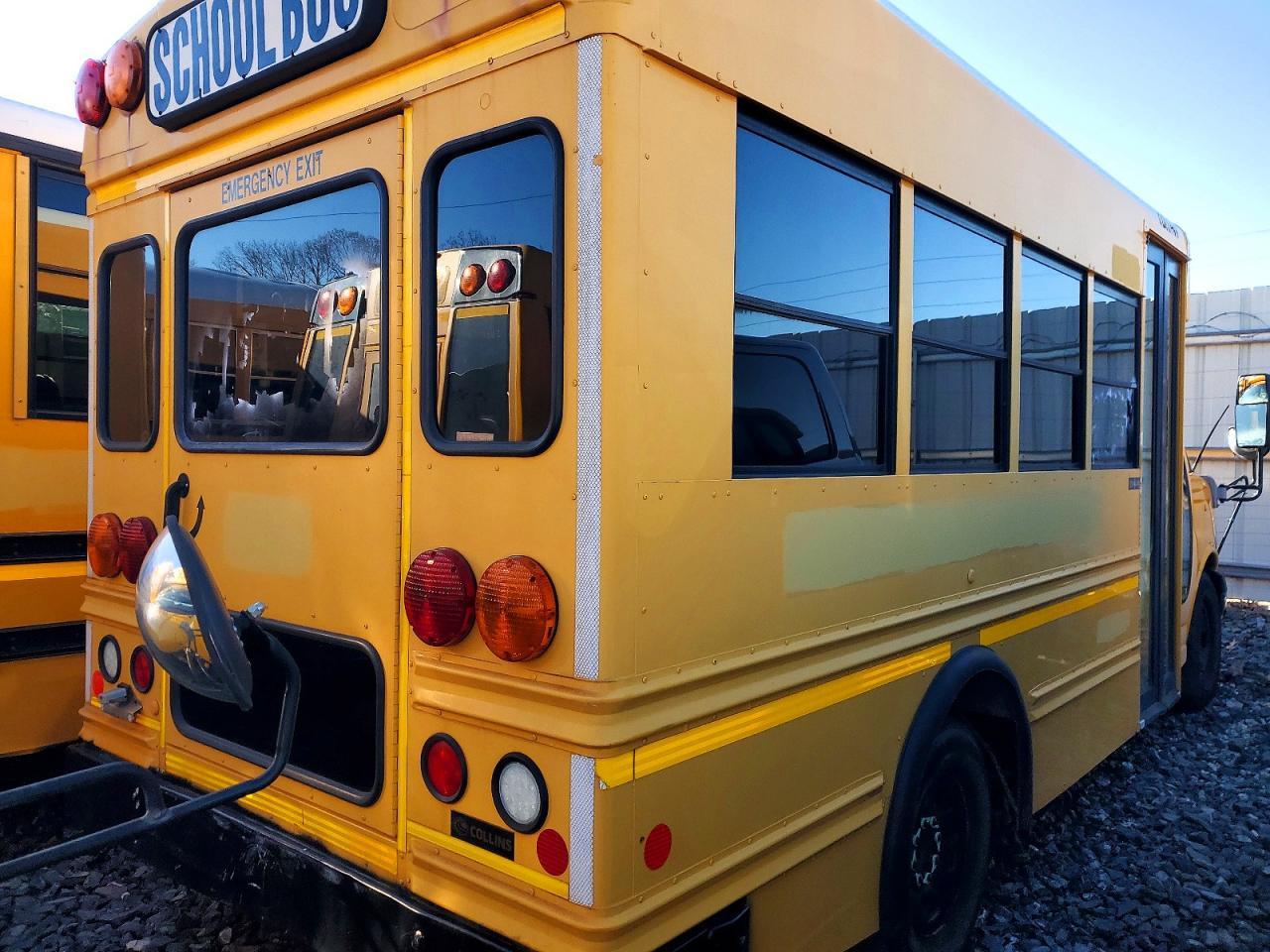 2011 Collins Bantam G3500 - School Bus - Image 4