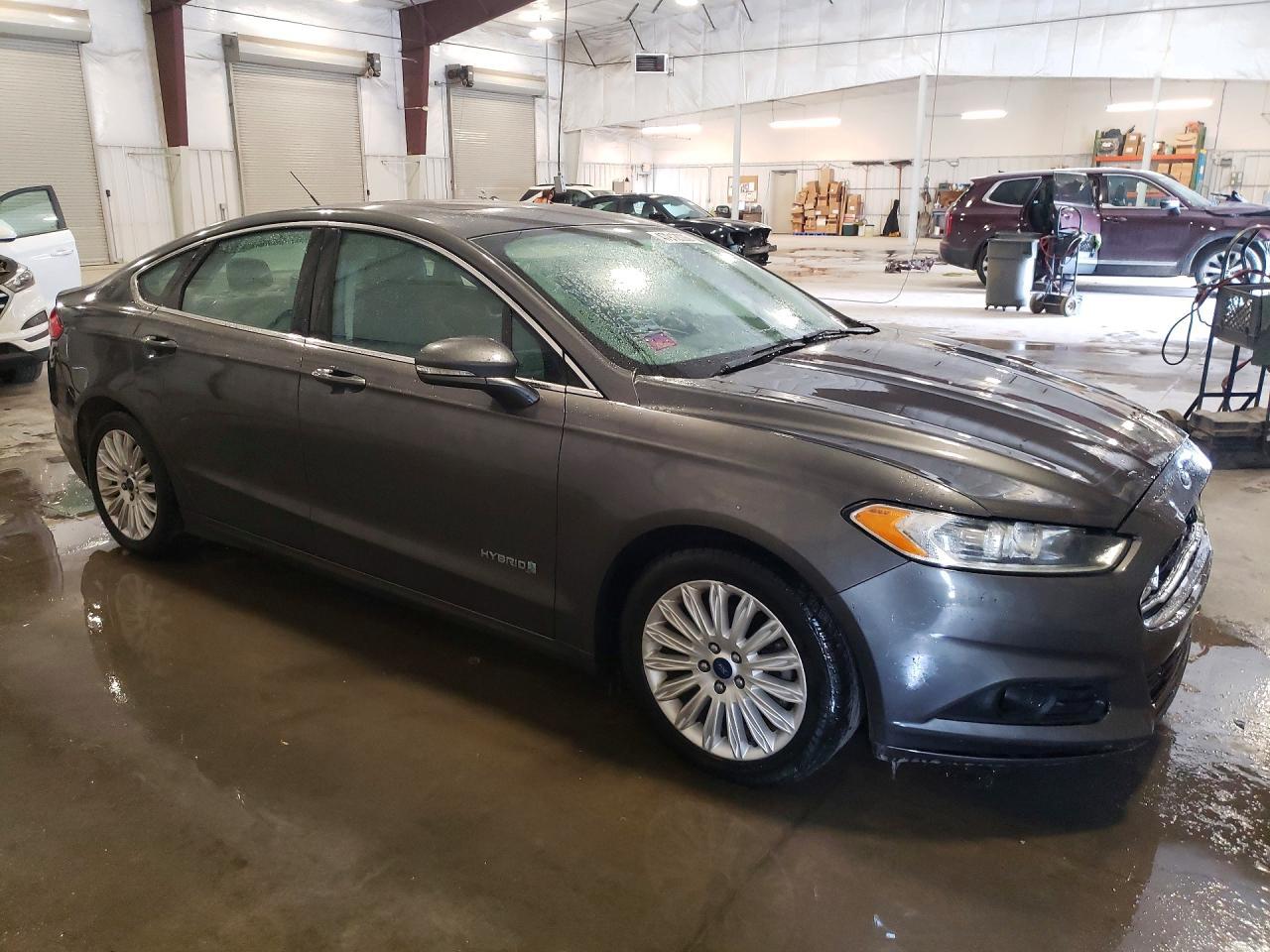 2015 Ford Fusion Se Hybrid - Фото 4