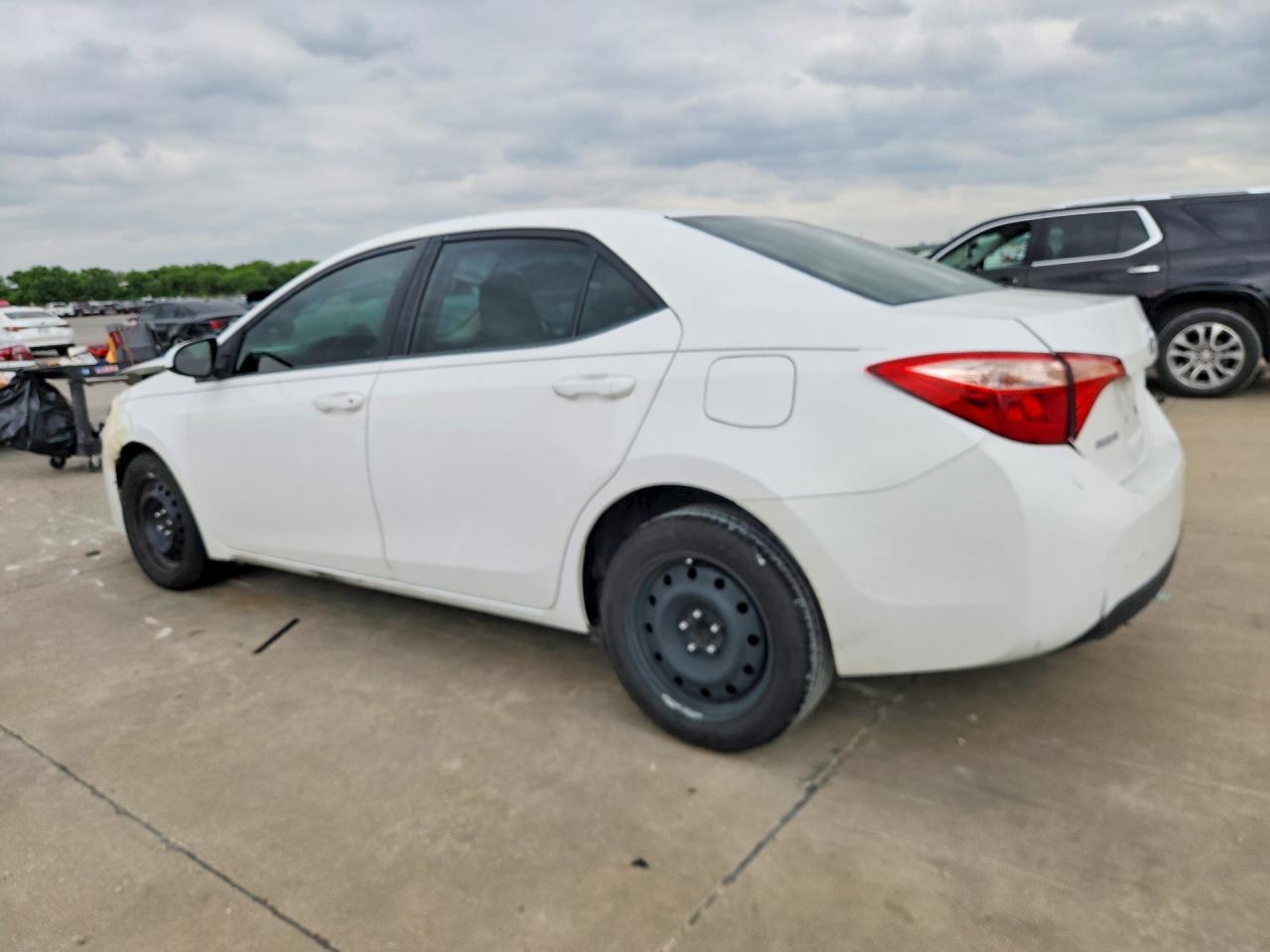 2018 Toyota Corolla Le - Image 2