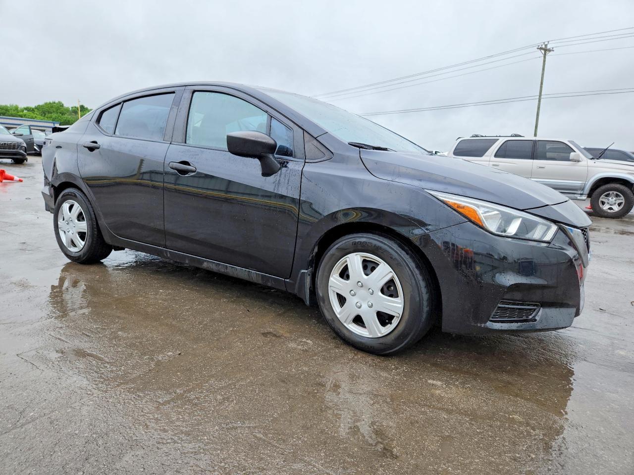 2021 Nissan Versa S - Image 4